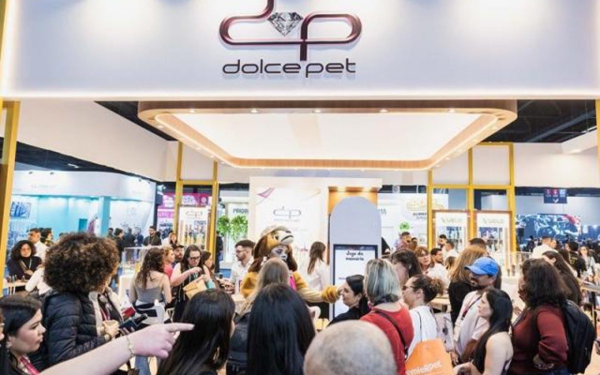 Whey protein para cães e gatos lidera lançamentos do Grupo Dolce Pet na Pet South 2025