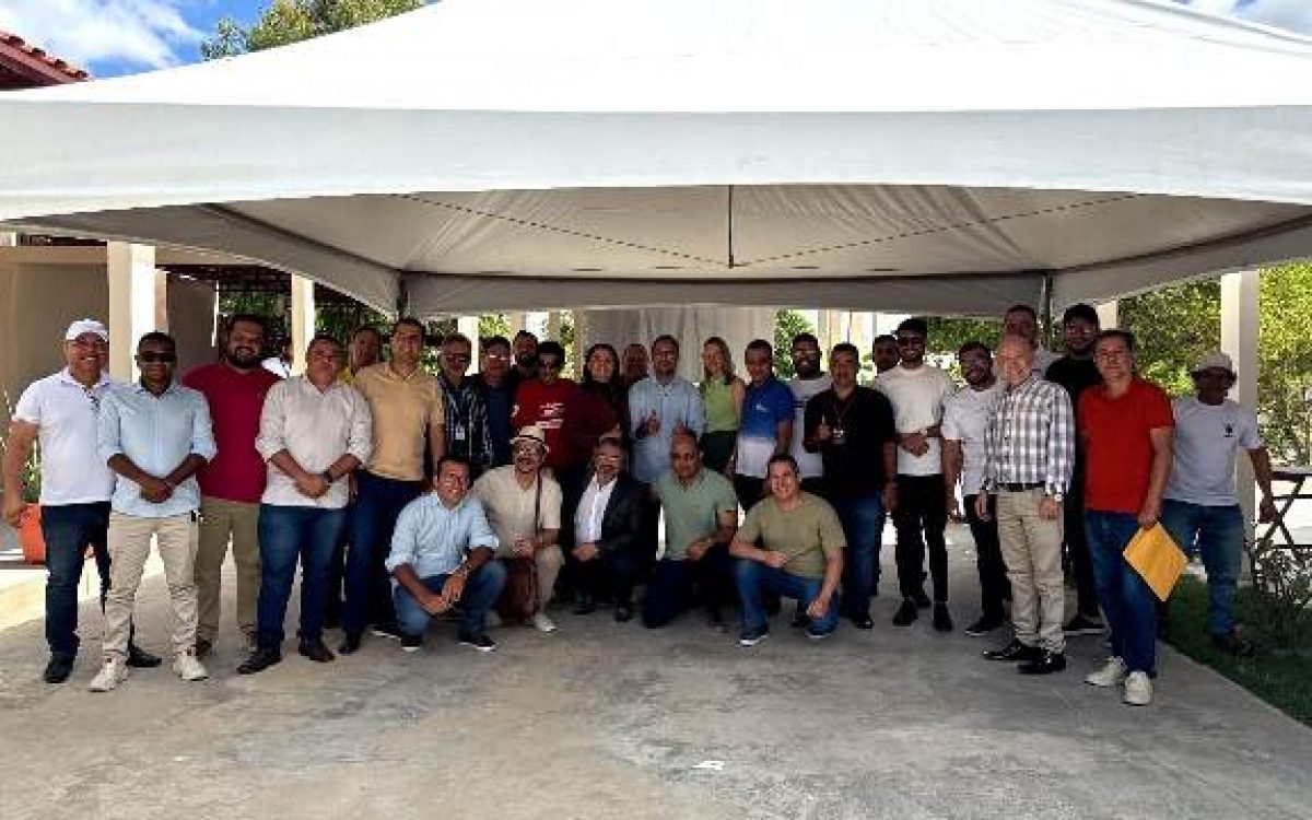 Prefeito de Paulo Afonso se reúne com jornalistas para diálogo aberto sobre gestão e desafios da cidade