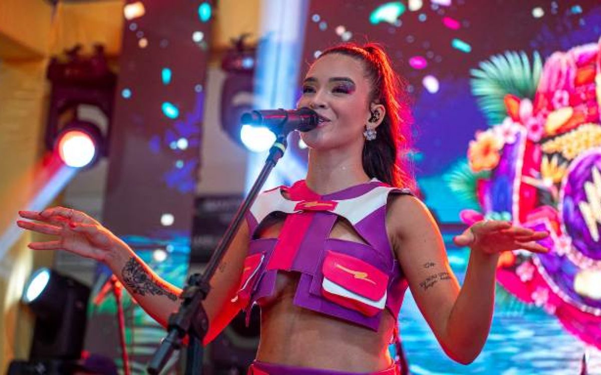 Levada Louca estreia Alice Moraes em Fortaleza e conquista o público no Fortal