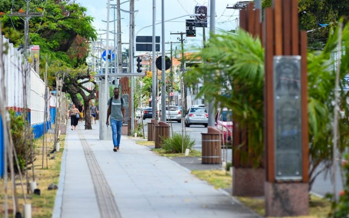 Prefeitura realiza serviços de manutenção no trajeto da tradicional Lavagem do Bonfim