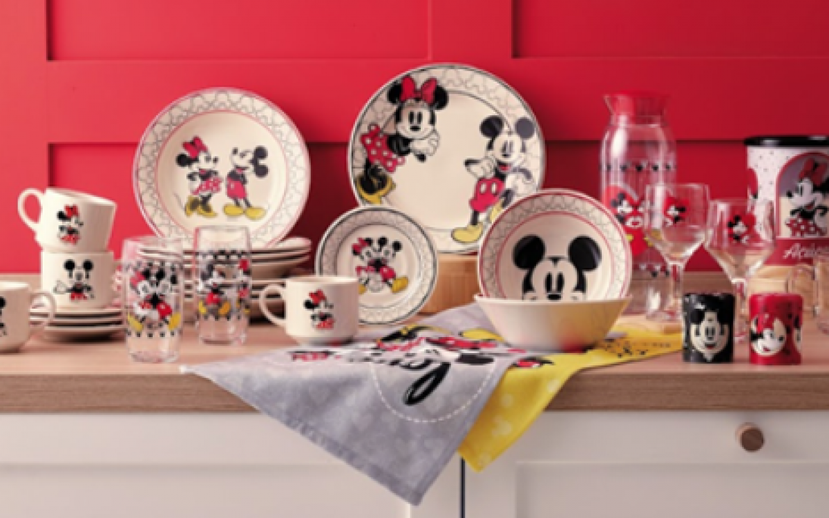 A coleção Mickey e Minnie chegou para encantar sua cozinha: conheça os lançamentos que estão presentes na nova linha de Casa & Estilo e Disney
