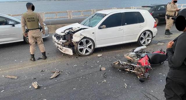 Grave acidente entre carro e moto na ponte do BTN deixa dois mortos em Paulo Afonso