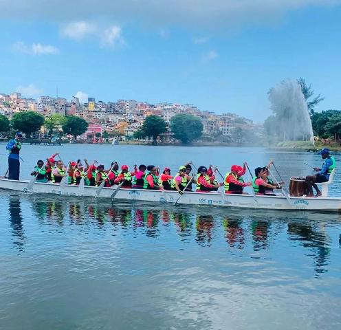 Apoio da Prefeitura garantiu que mulheres do Carranca Boat de Paulo Afonso participassem de atividade do Projeto Dragon Boat, em Salvador