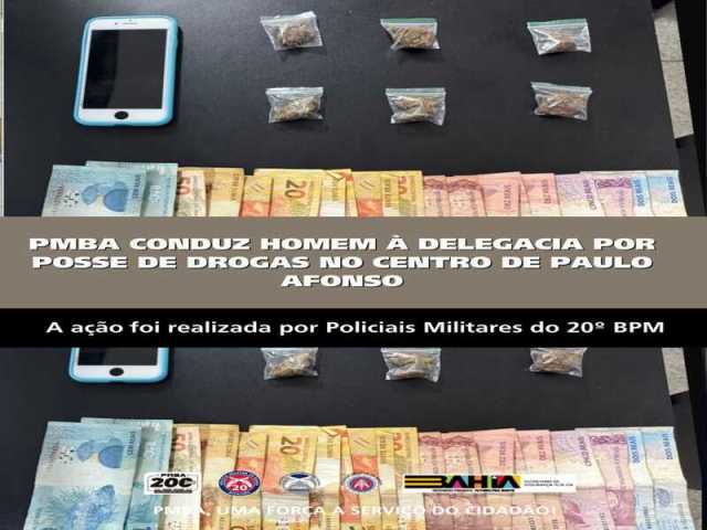 PMBA CONDUZ HOMEM À DELEGACIA POR POSSE DE DROGAS NO CENTRO DE PAULO AFONSO