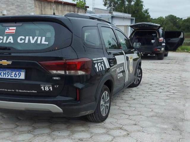 Polícia Civil cumpre mandados contra investigado por extorsão e comercialização de pornografia infantil