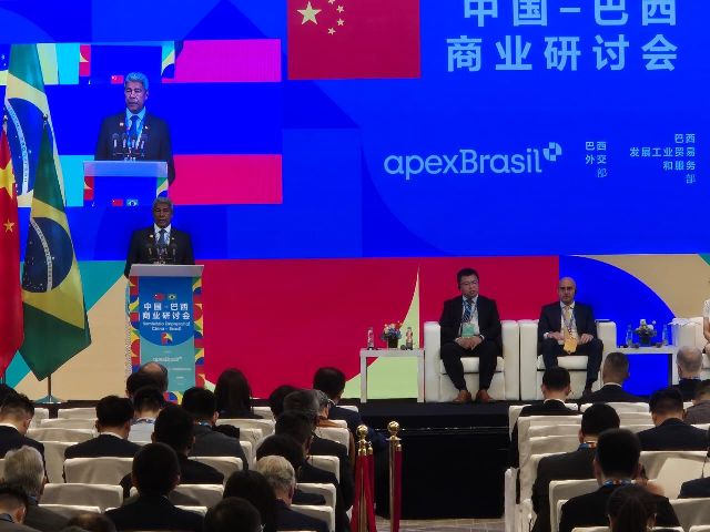 Na China, governador Jerônimo Rodrigues apresenta potencial da Bahia para receber investimentos em tecnologia