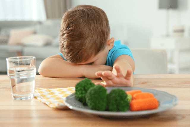 Seletividade alimentar infantil preocupa pais; veja dicas estratégicas de especialista