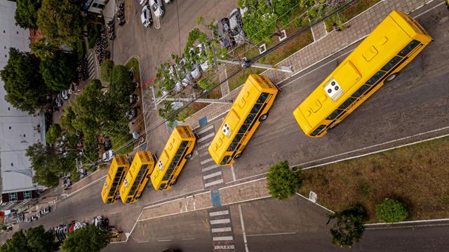 Prefeito Mario Galinho investe em frota escolar e município passa a contar com 22 ônibus em operação