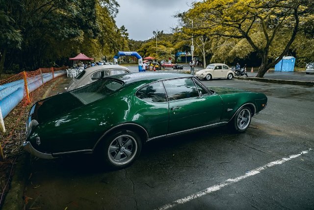 Encontro de carros antigos movimenta região da Barra neste domingo (28)