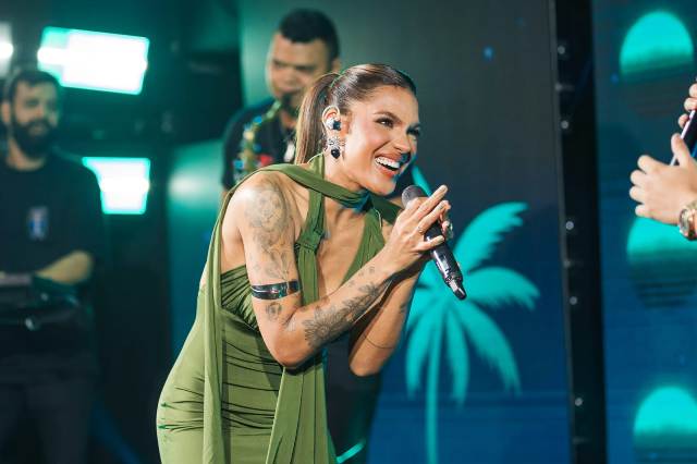 Cantora Tays Reis realiza show em Salvador dia 1⁰ de novembro