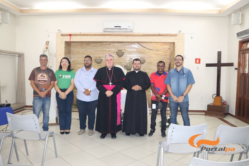 DIOCESE DE PAULO AFONSO REALIZA COLETIVA DE IMPRENSA E ASSINATURA OFICIAL DA CARTA PASTORAL DO JUBILEU DIOCESANO