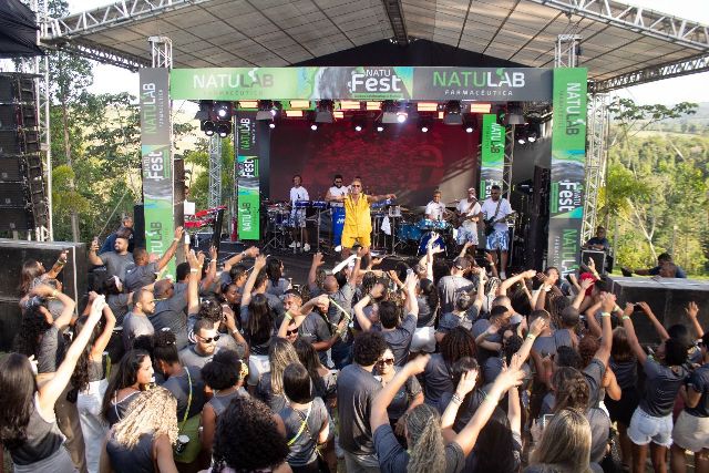 Show do Araketu marca celebração da Natulab em Santo Antônio de Jesus
