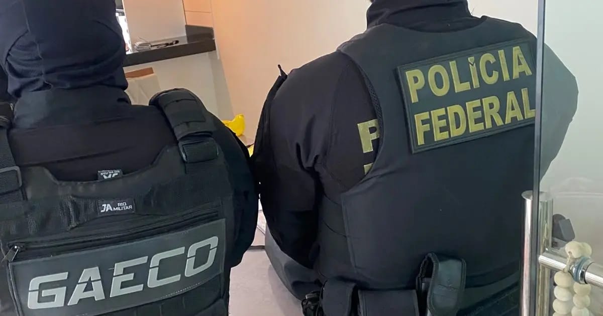 Lojistas e policiais militares são alvos de operação contra venda de armas a facções criminosas