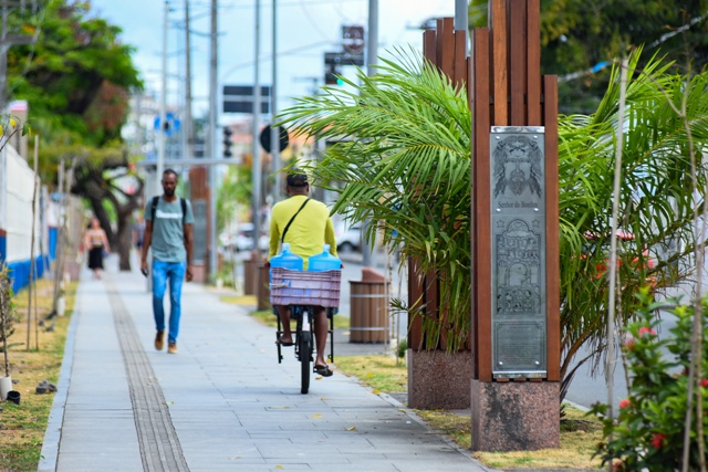 Às vésperas da Lavagem do Bonfim, obras do Caminho da Fé são restauradas após vandalismo