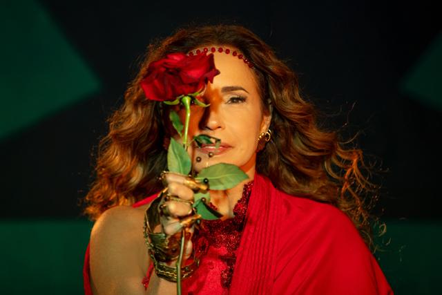 Carnaval da Rainha 2026: Daniela Mercury traz para avenida homenagem às mulheres com o tema “Mulher de Poder”