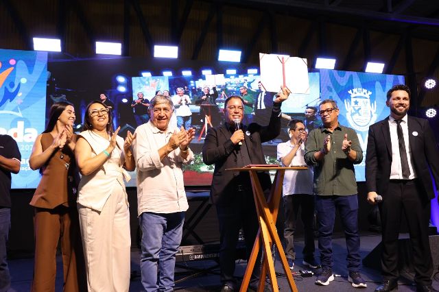 Educação: Prefeitura anuncia intercâmbio internacional, pacote de R$ 9 milhões para retomada de obras entre outras novidades