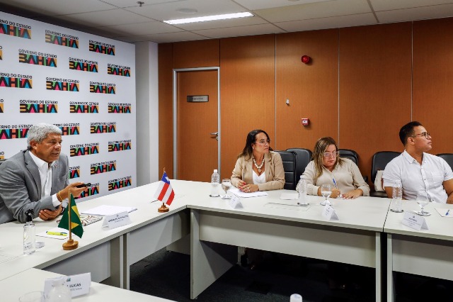 Governador se reúne com prefeita de Araci e discute novos investimentos para o município