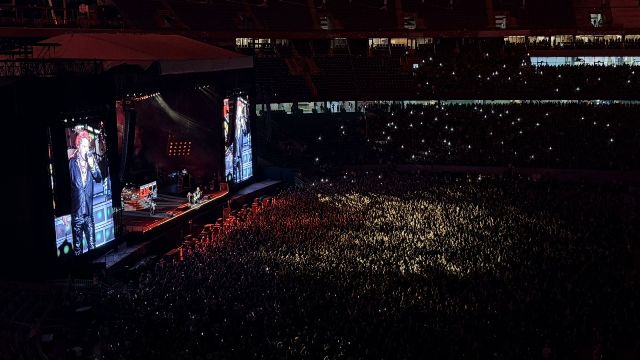 Guns N’ Roses reúne 40 mil pessoas em noite histórica na Arena Fonte Nova, em Salvador