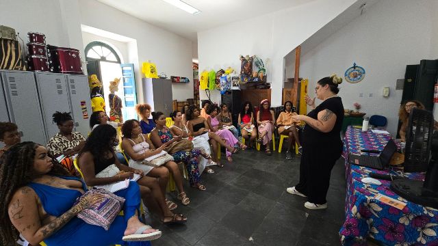 Projeto Mira Lab promove formação com 20 jovens cantoras negras periféricas de Salvador