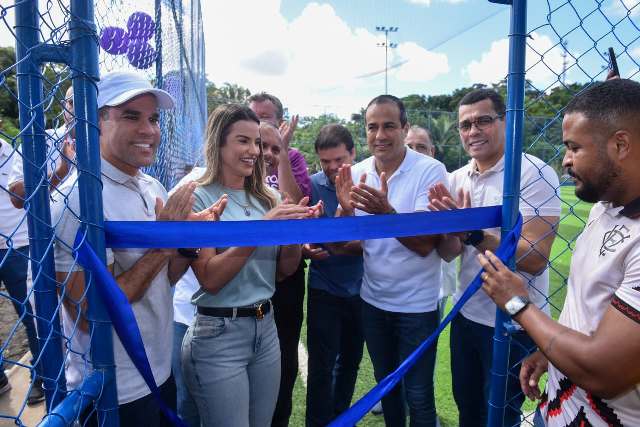Prefeitura inaugura Arena Oásis em Cajazeiras V e chega a 99 campos com grama sintética em Salvador
