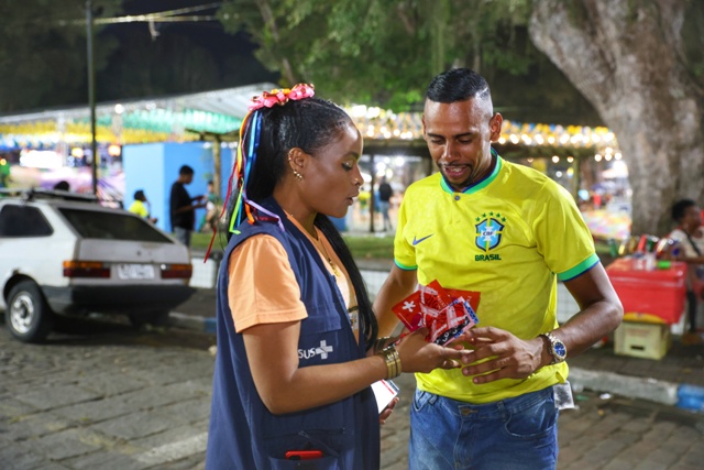 Entre shows e gols da Seleção Brasileira, posto da Sesab registra mais de 3,6 mil testes para ISTs no São João de Cachoeira