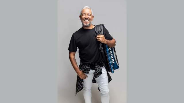 Jó Miranda celebra 18 anos de carreira e integra programação do São João da Bahia em Salvador